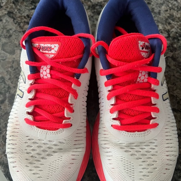 ASICS Women's Running Shoe - White and Pink - Picture 3 of 3